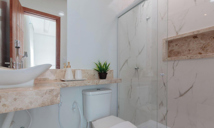 Bathroom 3, Apt 400m From the Beach of Taperapua/ BA Edt0011, Porto Seguro