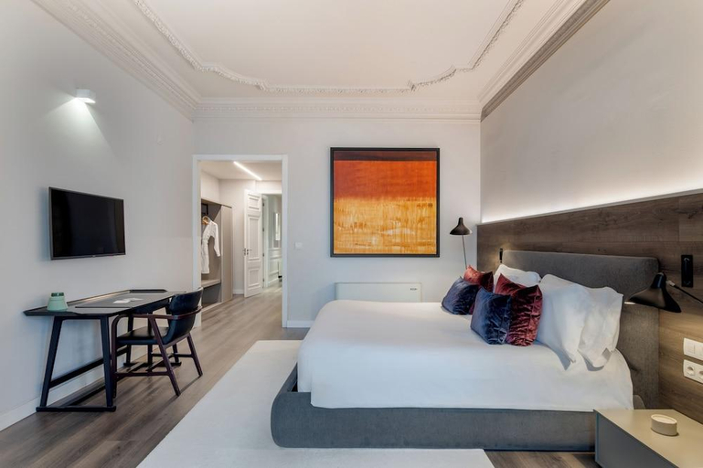 Bedroom 3, Casagrand Luxury Suites, Barcelona