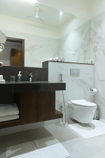 Bathroom 4, Oraka by My Downtown Aura Hotel, Udaipur