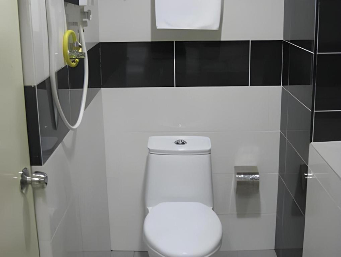 Bathroom 4, Hii-5 Hotel, Kota Kinabalu