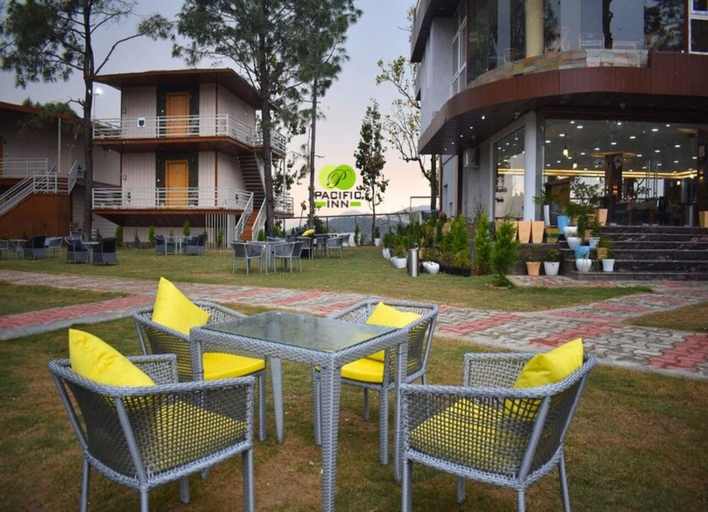 Outdoor dining, Pacific Inn Prakrti the nature Lansdowne, Garhwal
