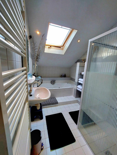 Bathroom 3, Carmen's Stay In - Jaagweg 13 - Ilpendam, Landsmeer