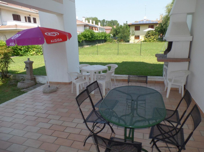 Facilities 2, Large Villa With BBQ and Garden, Venezia