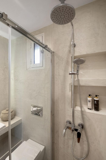 Bathroom 3, Lilly Apartments, Attica