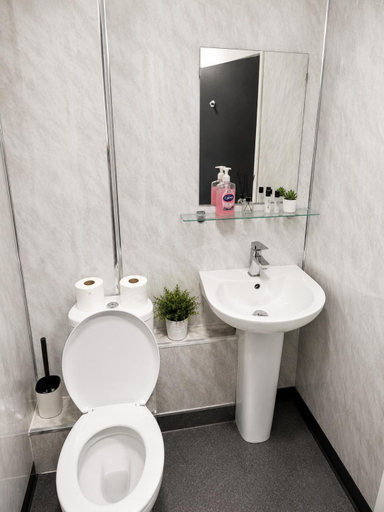 Bathroom 3, Alexandra Hotel, Blackpool