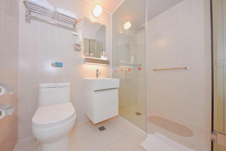 Bathroom, Jinjiang Inn Select Xiaogan Changzheng Road Sports Center, Xiaogan