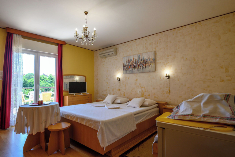 Room 4, Room Marta, Omišalj