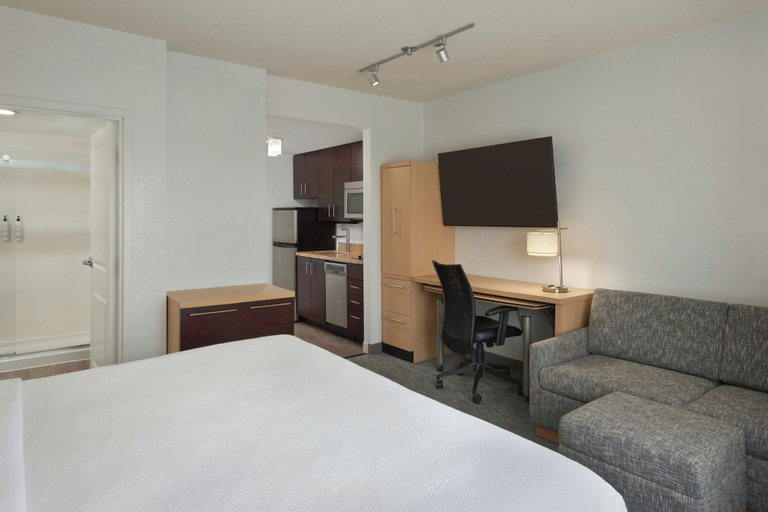 Bedroom 4, TownePlace Suites by Marriott Thunder Bay, Thunder Bay