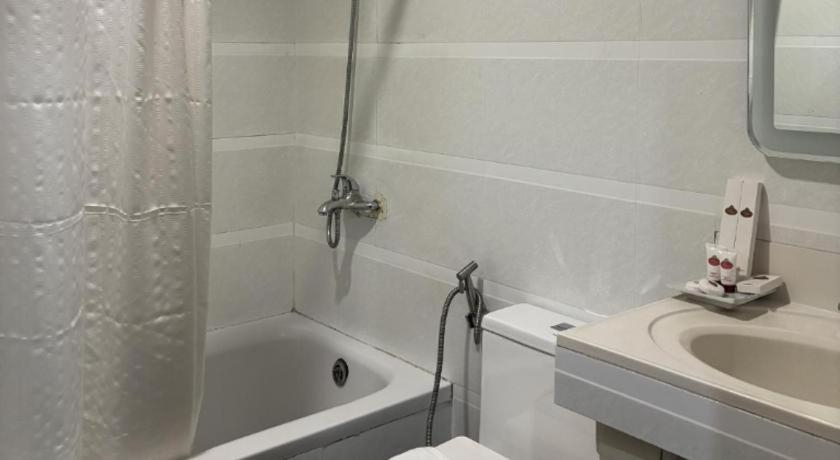 Bathroom 3, Queen Margarette Hotel, Lucena City