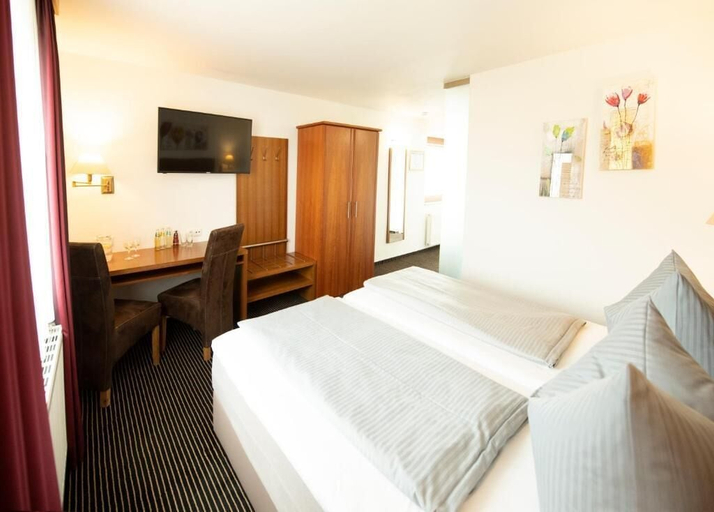Bedroom 3, Stadthotel Giengen & Restaurant, Heidenheim