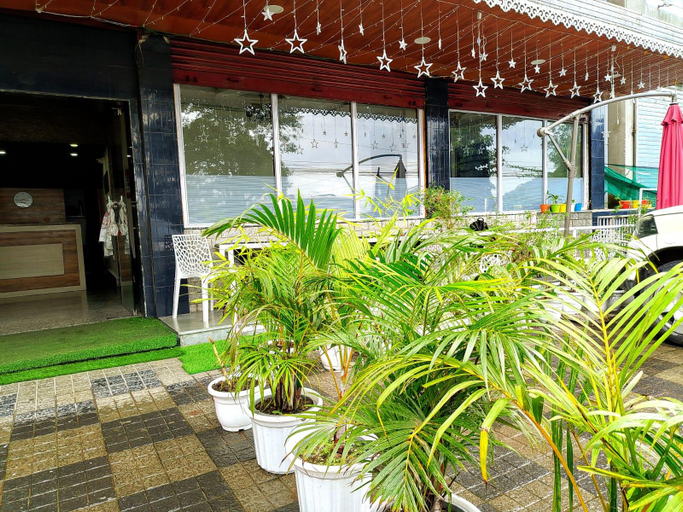 Others 3, Hotel New Empire, East Sikkim