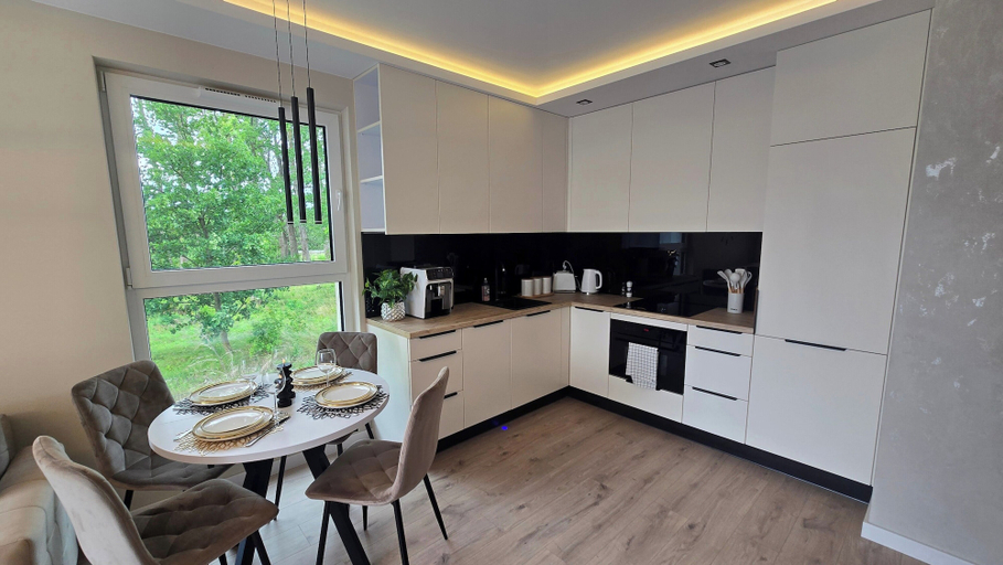 Private kitchen 2, Nowe Apartamenty Dworcowa Blisko Suntago Mszczonow, Żyrardów