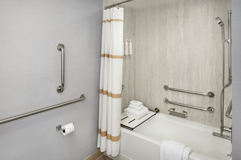 Bathroom 4, Baltimore Marriott Inner Harbor at Camden Yards, Baltimore