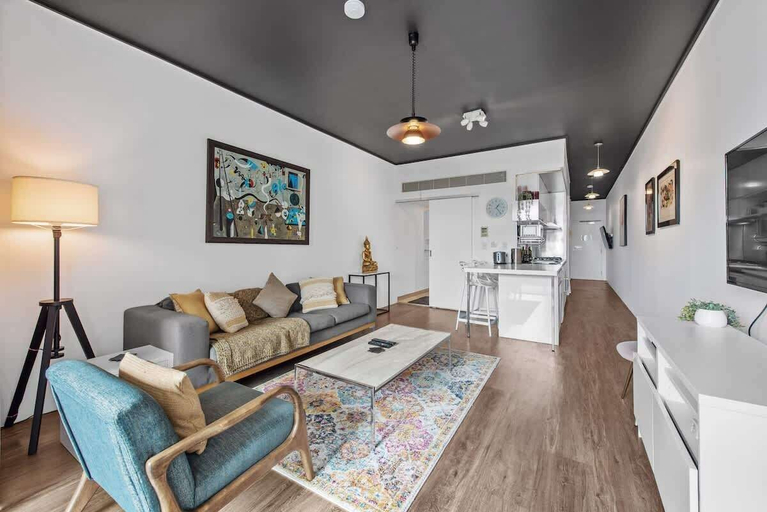 Interior 4, Central & Stylish! 1bed/1bath/1car ~ 5 Mins to CBD, Fortitude Valley