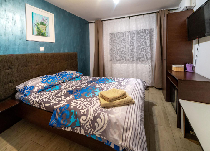 Bedroom 2, Casa Dumitrescu, Navodari