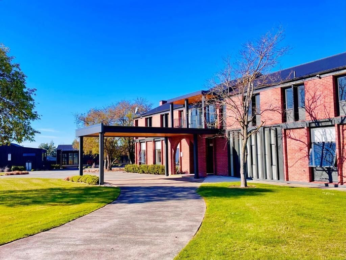 Exterior, The Waimate Lodges, Waimate