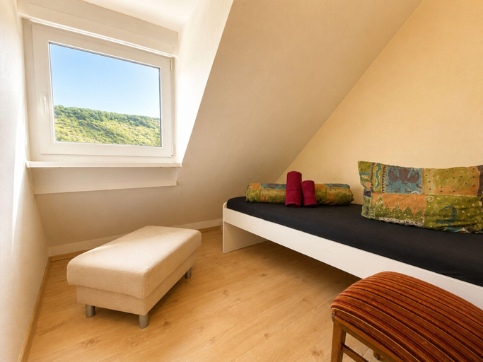 Room 5, Cozy Attic Apartment, Rhein-Hunsrück-Kreis