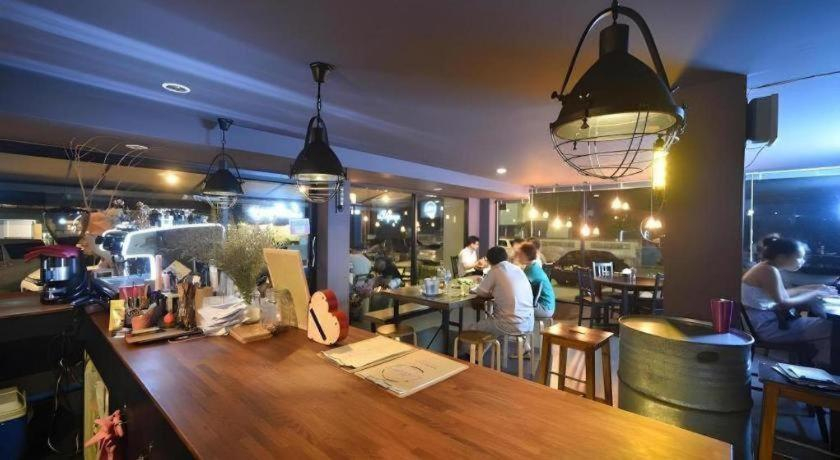 Food & Drinks 5, Chanthaburi Center Hotel, Muang Chanthaburi