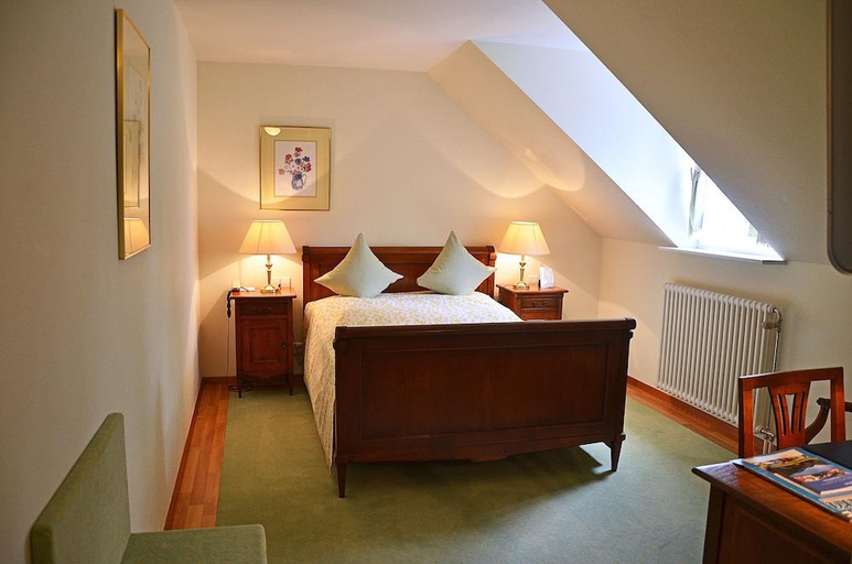 Bedroom, Hotel Muhle, Lörrach
