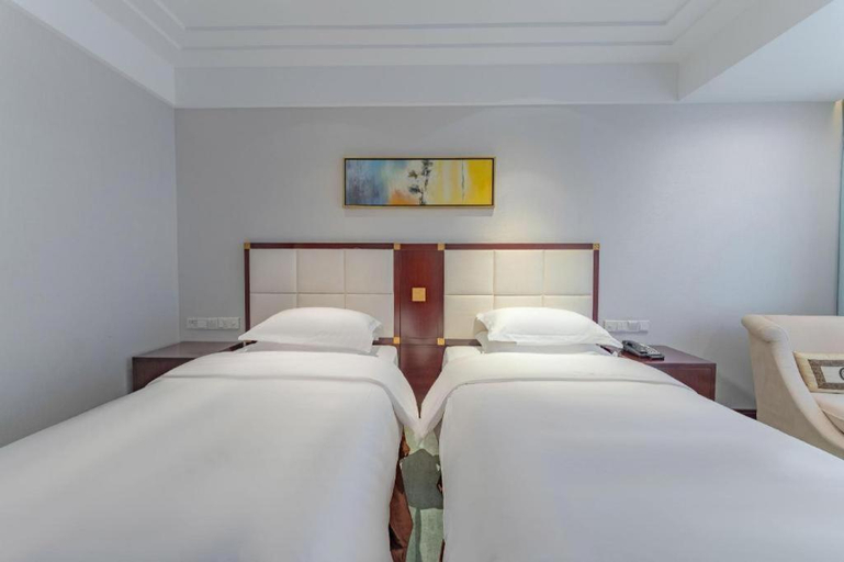 Bedroom 3, Wudangshan Jianguo Hotel, Shiyan