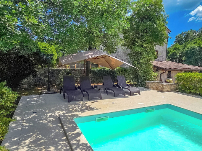 Outdoor pool 3, House Stancija Bursic, Marčana