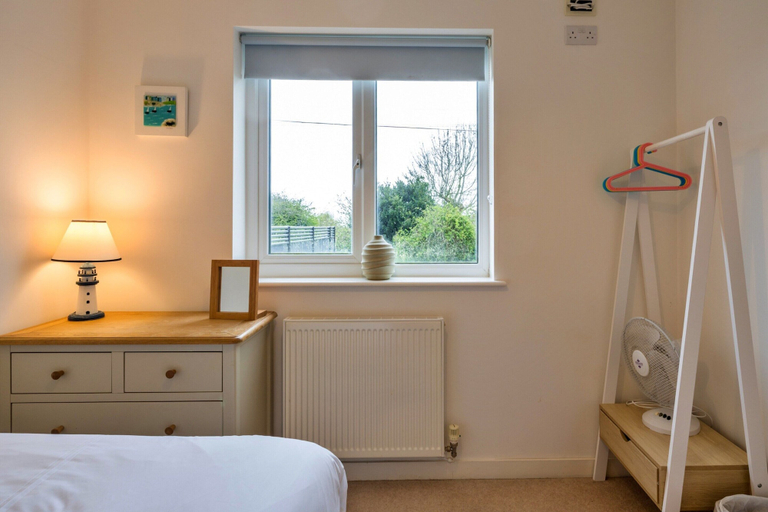 Room 5, Stunning Broad Haven Beach House, Cornwall