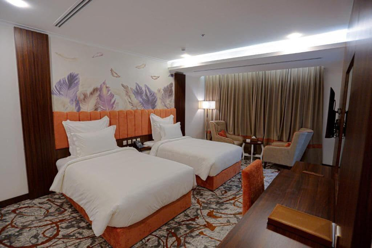 Bedroom 2, Tulip Plaza Hotel