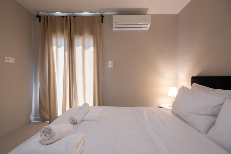 3, LIV - Deluxe 2BD Apartment in Athens, Attica