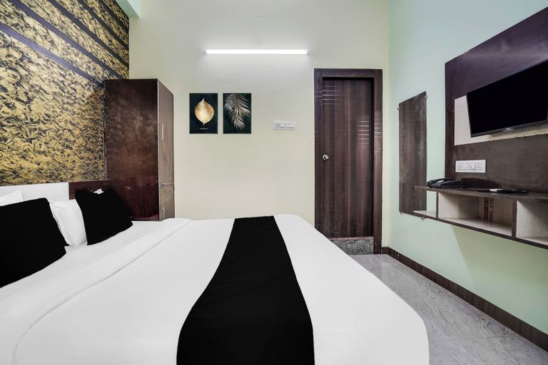 Room 5, Collection O Rajapur Circuit House, Kaushambi