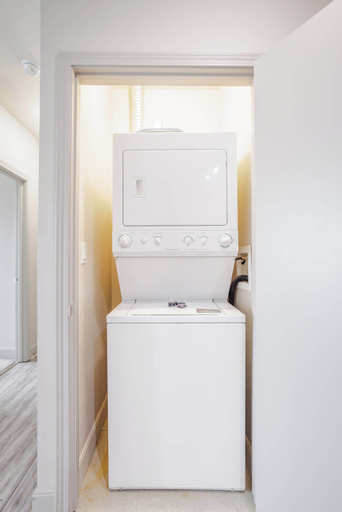 Laundry 5, CozySuites - Current at the Banks, Hamilton