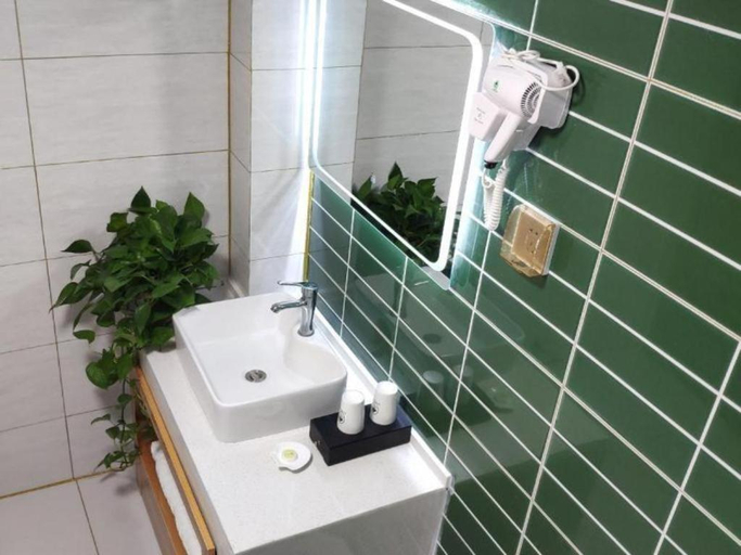 Bathroom 3, GreenTree Inn Jining Jianshe Road Hotel, Jining