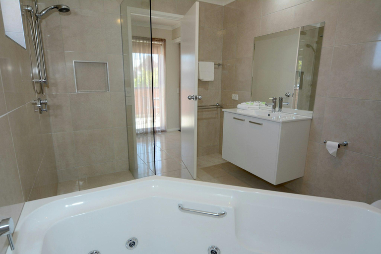 Bathroom 3, City Centre Motel, Gr. Bendigo - Central