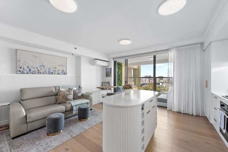 Interior 2, Sweet! 1bed, 1bath, 1car, Views ~ CBD, Brisbane