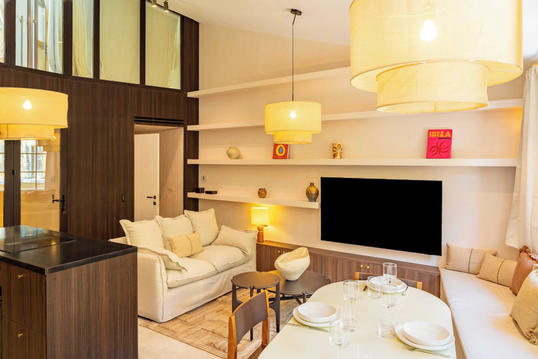 Living area 4, Modern 2bdr Flat for 6P - Saint-tropez / Port, Var