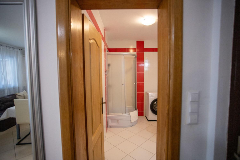 Shower 5, Vrsar Sea Breeze Apartments, Vrsar