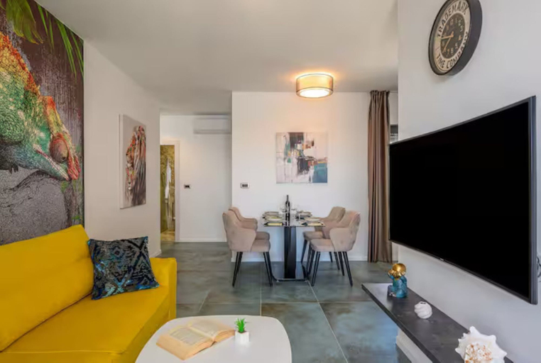 Dining 2, Apartments Penthouse Lux, Rogoznica