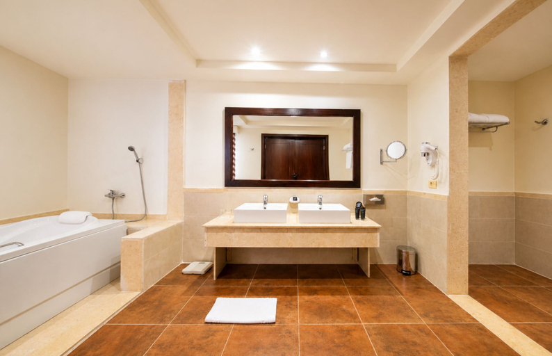 Bathroom 5, Gemma Resort, Marsa 'Alam