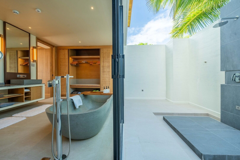 Bathroom 5, Kuda Villingili Maldives, Free Return Transfers 03 nights & above, Kaafu Atoll