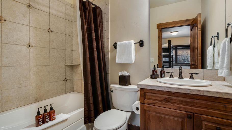 Bathroom 4, Chalet Beliza, Routt