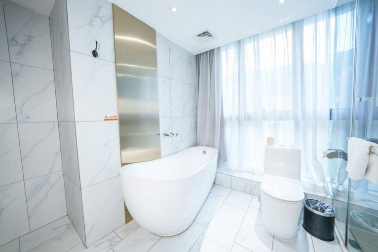 Bathroom 3, Starway Hotel Zhaoqing Minjiecheng 1st Duanzhou Road, Zhaoqing