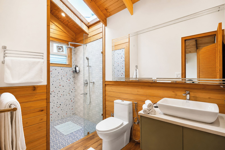 Bathroom 2, Alaya stays Alora in the hills, Dehradun