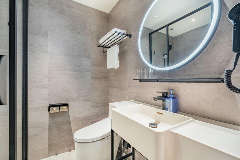 Bathroom 3, Hanting Hotel Beijing Shijingshan Wanda Lugu Street, Beijing