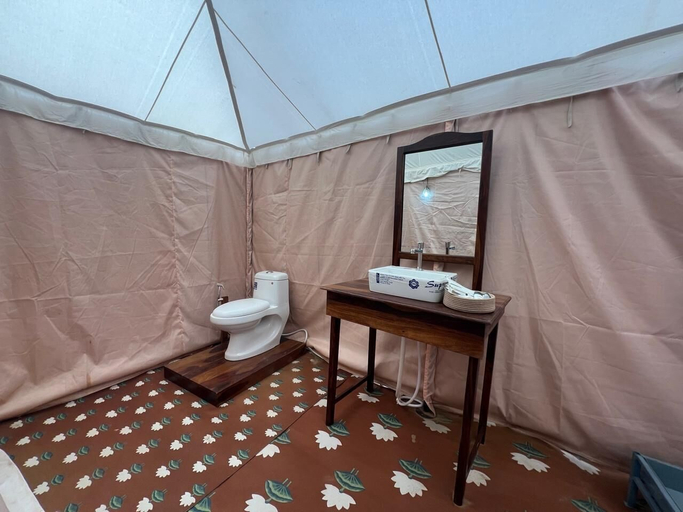 Bathroom, The Hukum Desert Camp, Jaisalmer