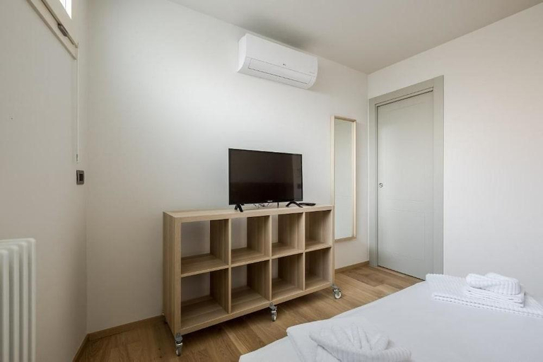 Bedroom 2, Aparthotel Sant'Orsola, Bologna