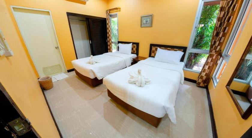 Bedroom 3, Nongnooch Garden Resort, Sattahip