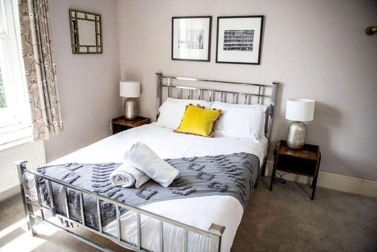 Bedroom 2, The Royal Oak, Kent