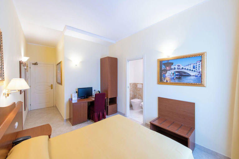 Bedroom, Hotel Ambasciata, Venezia