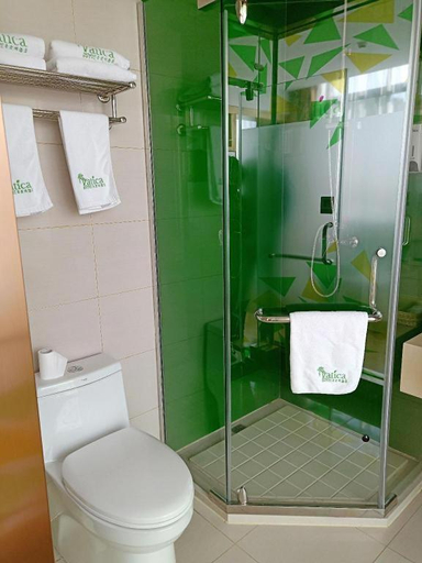 Bathroom 3, Vatica Hotel Wuxi Binhu District Shipin Center Yangming Industrial Area, Wuxi