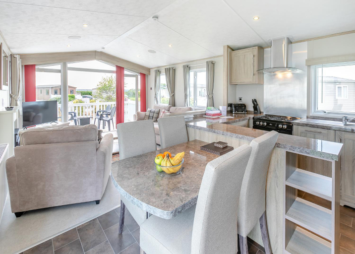 Food & Drinks, Looe Coastal Retreat, Cornwall