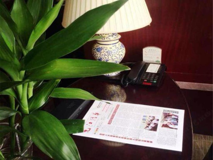 Others 4, XinHua JianGuo Hotel, Jiujiang
